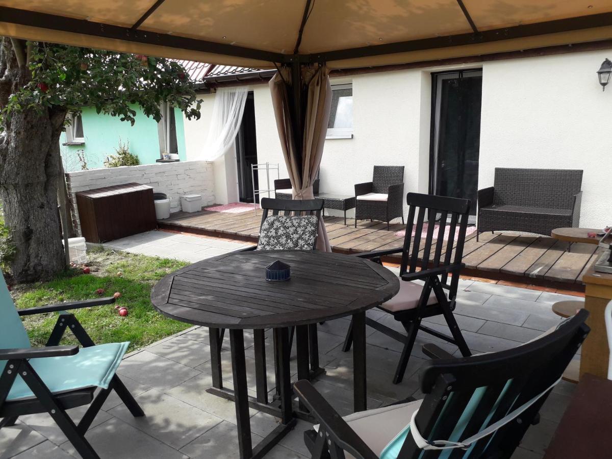 Apartamenty Nad Jeziorem Piaski Волін Екстер'єр фото