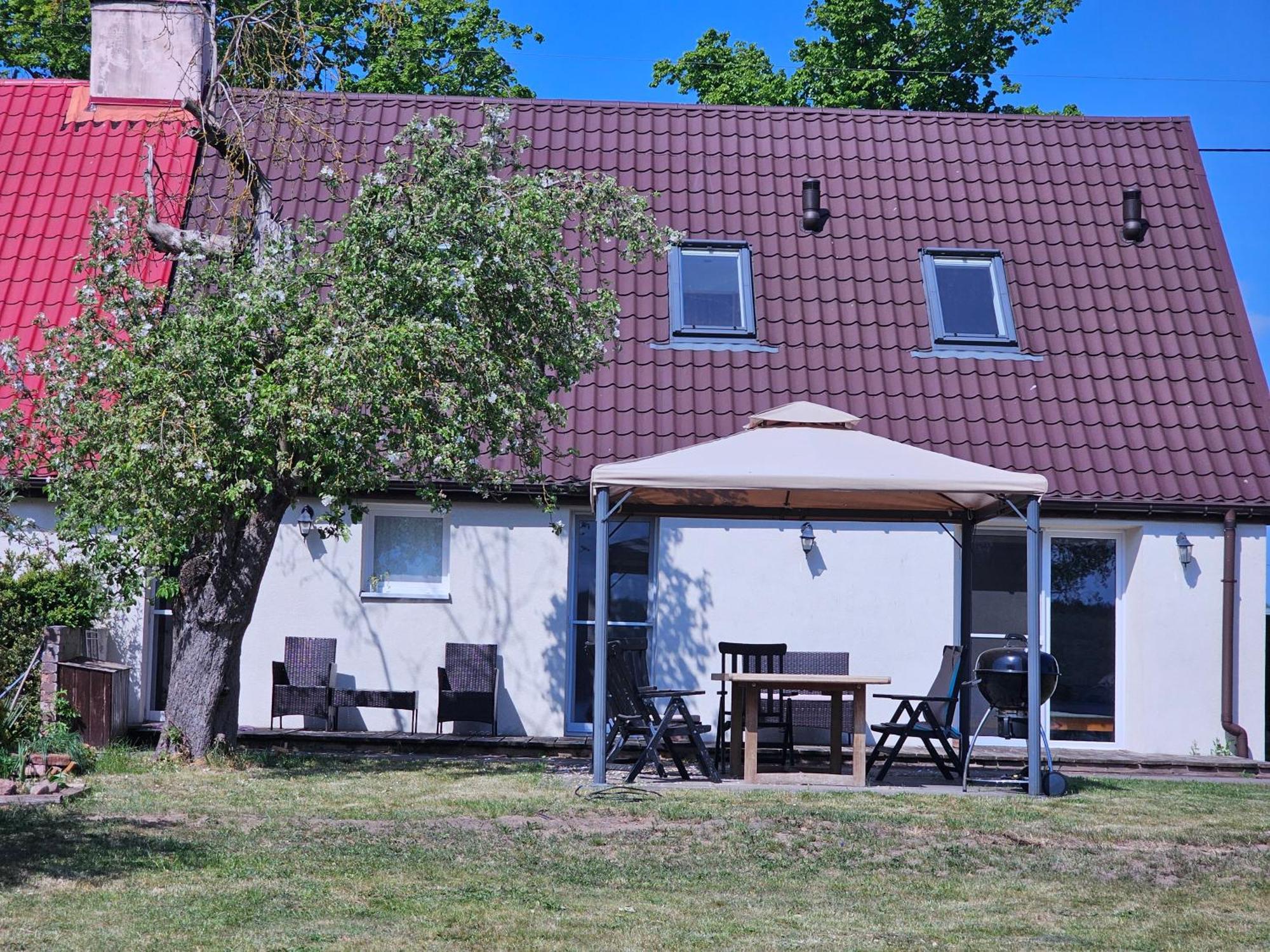 Apartamenty Nad Jeziorem Piaski Волін Екстер'єр фото